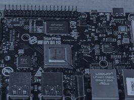 Open source: a political tool or the backbone of a network? Une carte électronique StarFive VisionFive 2 à processeur RISC-V vue de dessus, en bichromie bleu sombre